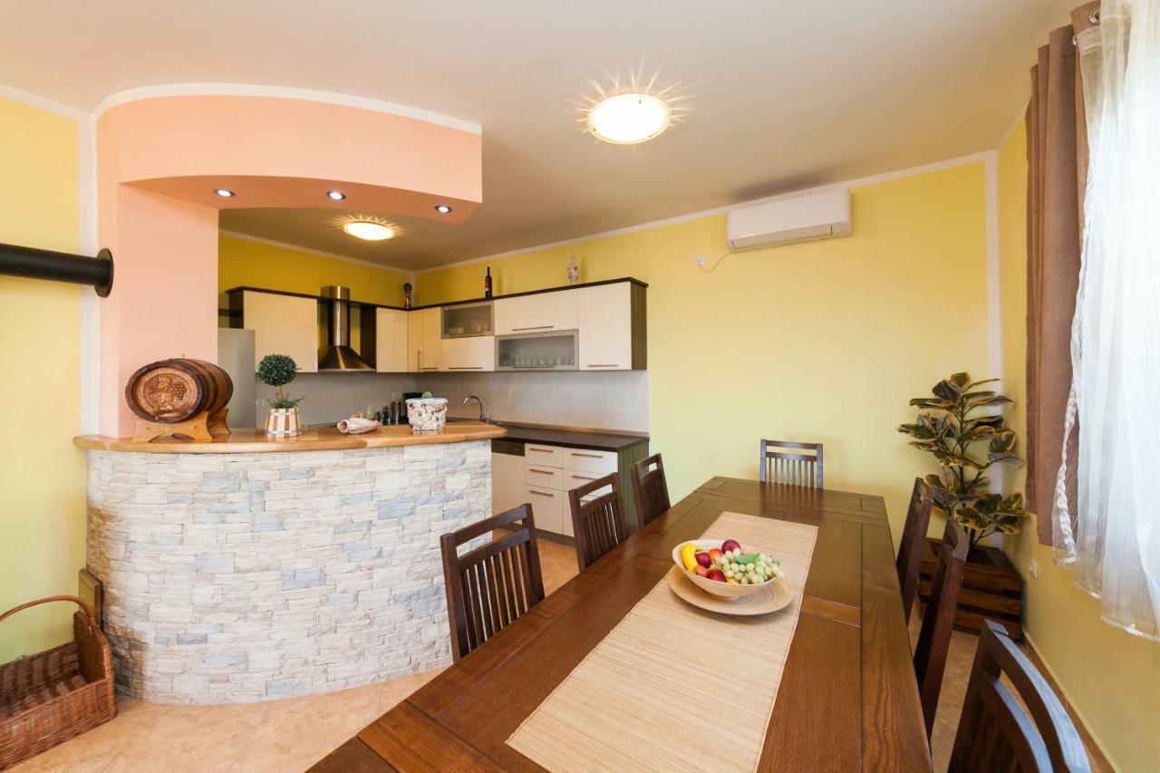 Holiday Home Antonio Dracevac Ninski Екстериор снимка