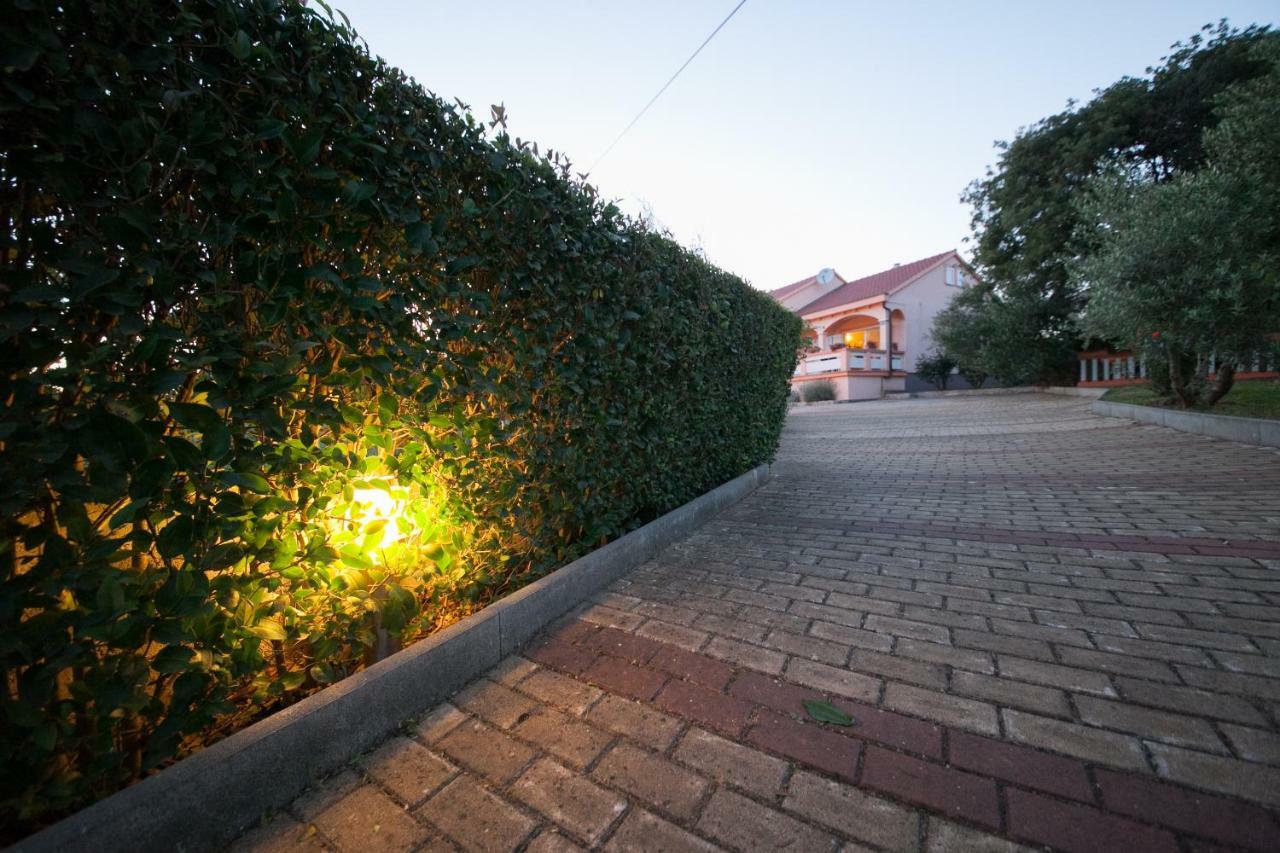 Holiday Home Antonio Dracevac Ninski Екстериор снимка
